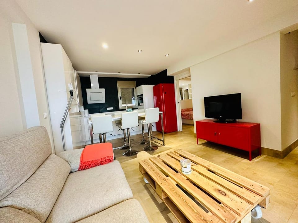 TV and multimedia, Kitchen or kitchenette, Living room, Dining area