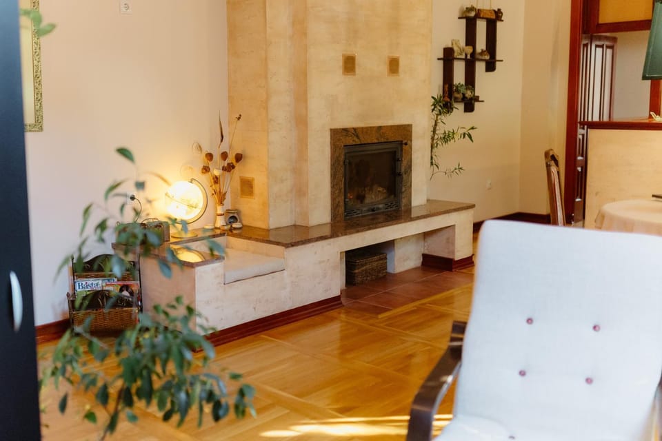 Living room, Seating area, flat iron