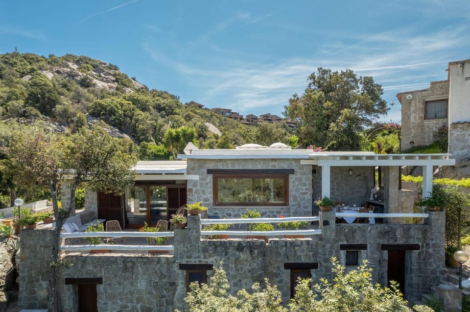 Property building, Natural landscape, Mountain view