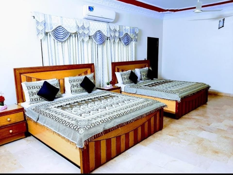 Bed, Bedroom, air conditioner