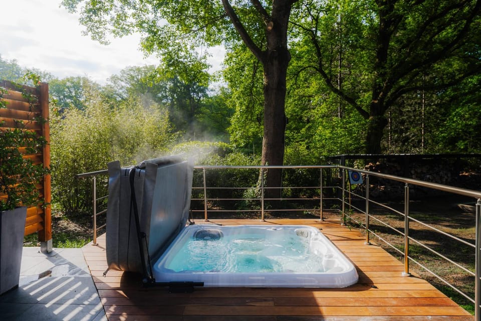 Natural landscape, Hot Tub