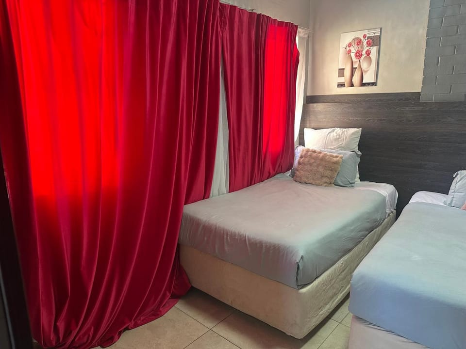 Latona Guest House Bed and Breakfast in Johannesburg