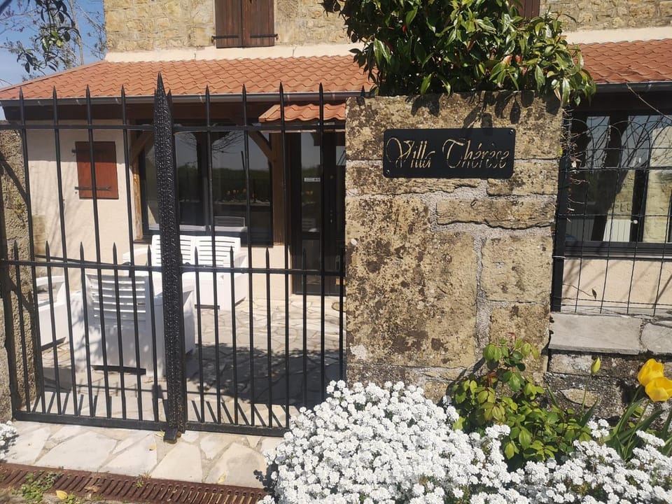 Villa Thérèse Villa in Nouvelle-Aquitaine