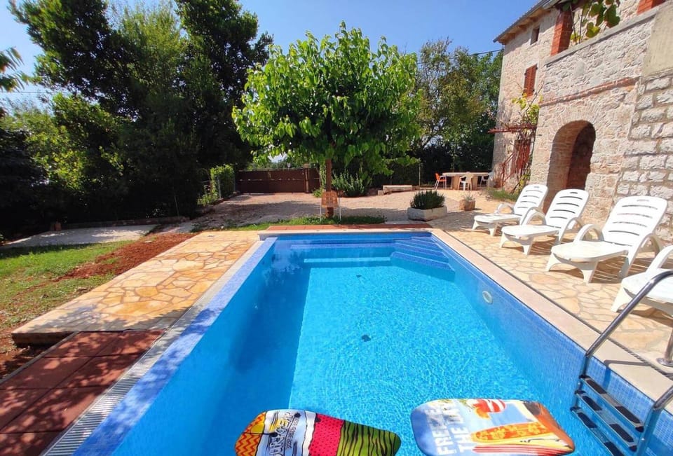Garden view, Swimming pool, sunbed