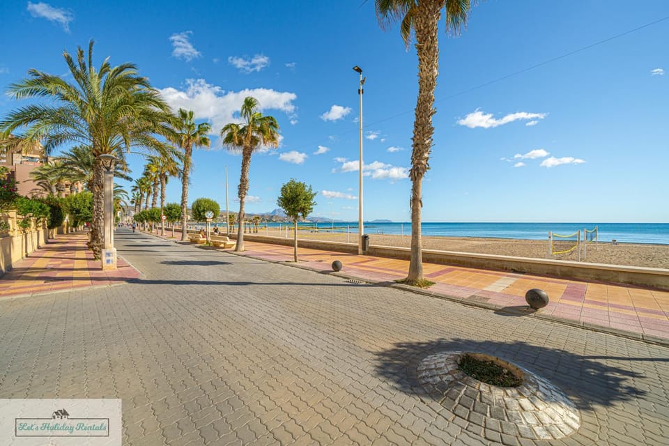 Luxury 2 Bed 2 Bath Apartment with pool Apartment in El Campello
