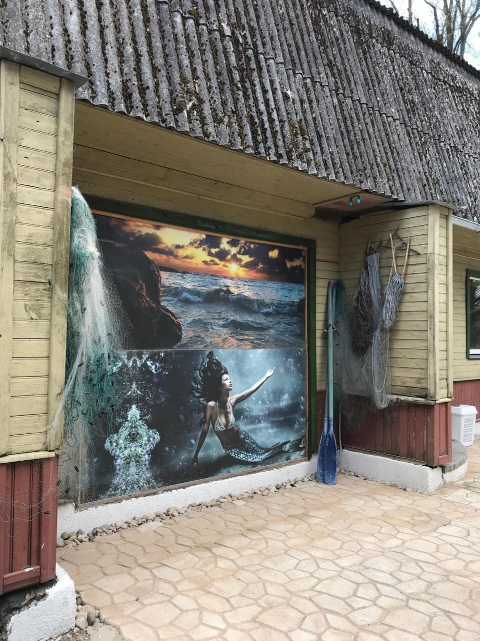 Facade/entrance