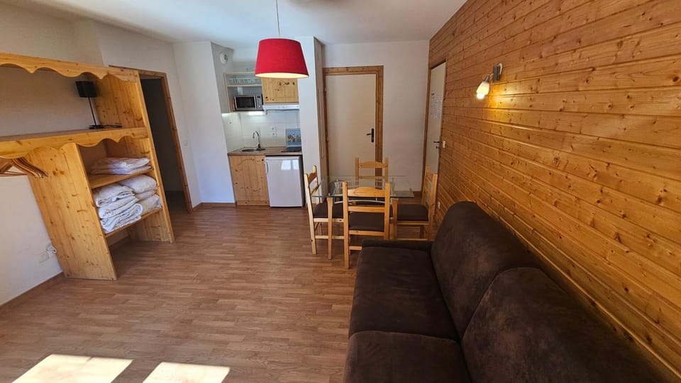 Orelle 3 Vallées - Studio 4 personnes Apartment in Auvergne-Rhône-Alpes