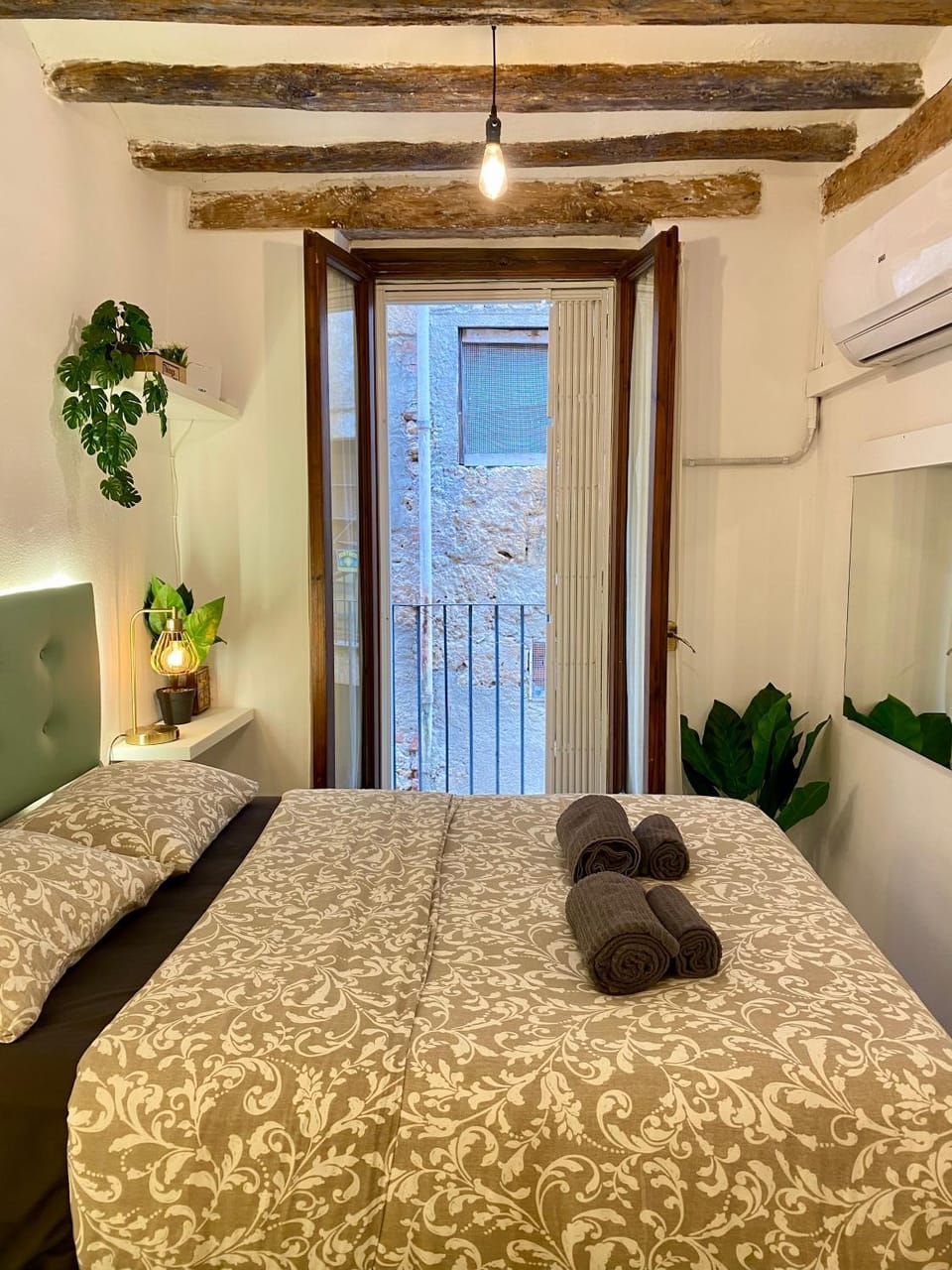 La Curiosa del Casc Antic Apartment in Tarragona