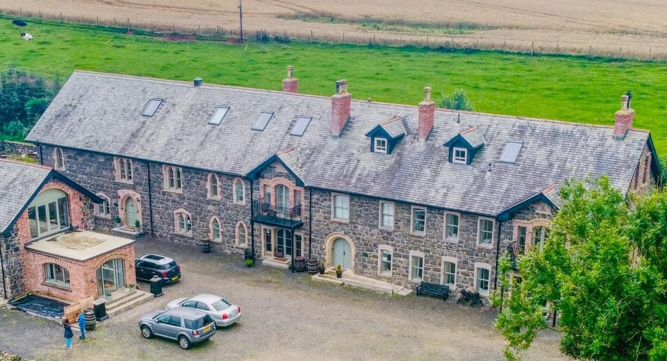 Property building, Bird's eye view, Parking