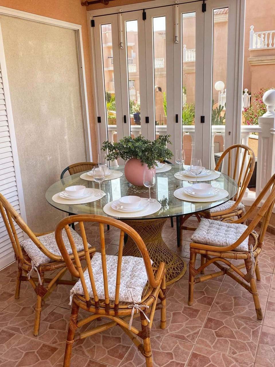 Patio, Seating area, Dining area