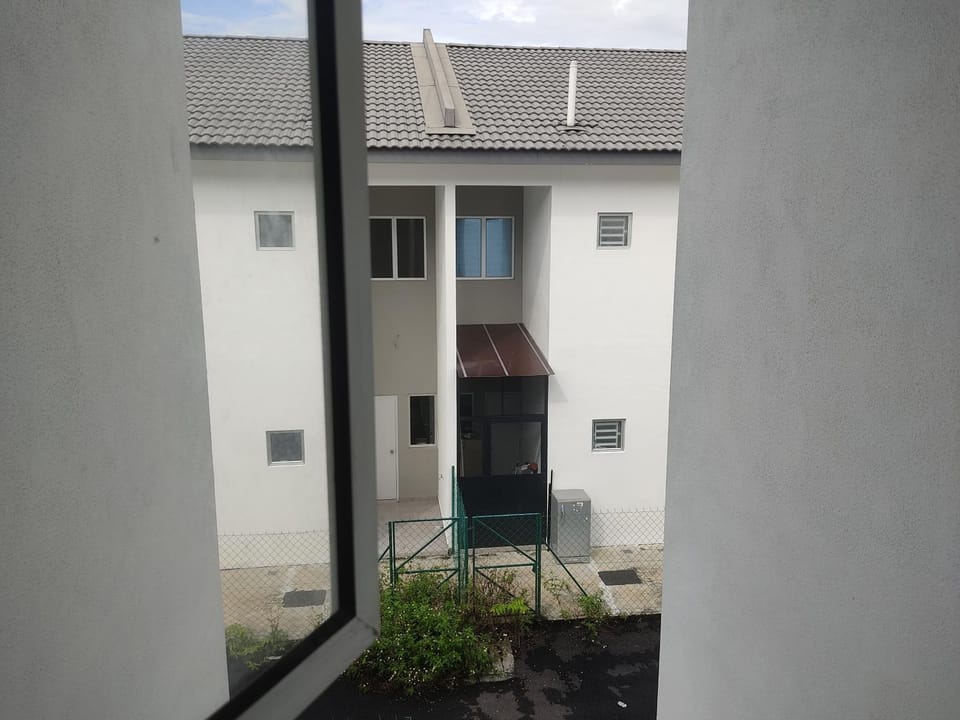 Property building, Day