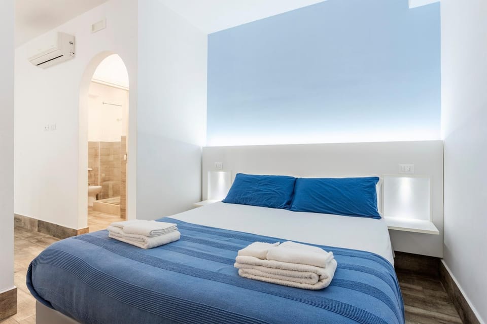 Living room, Bedroom