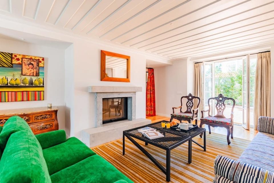 Villa Azzurra Cascais 5BR Villa in Cascais