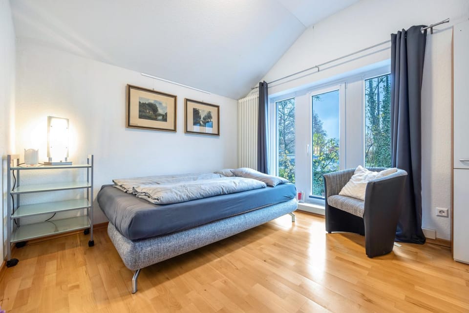Property building, Living room, Bedroom