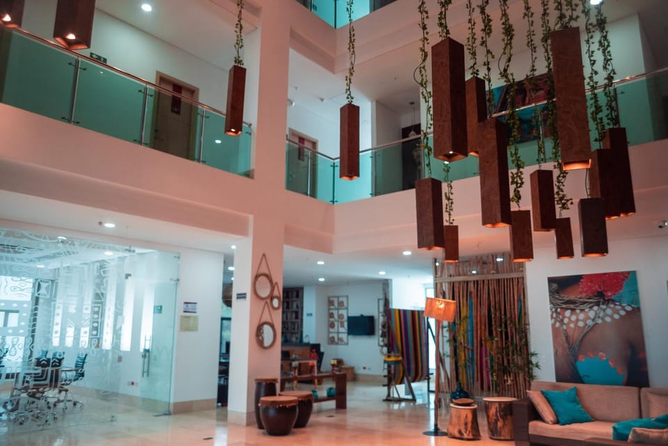Nightclub / DJ, Lobby or reception, Lounge or bar