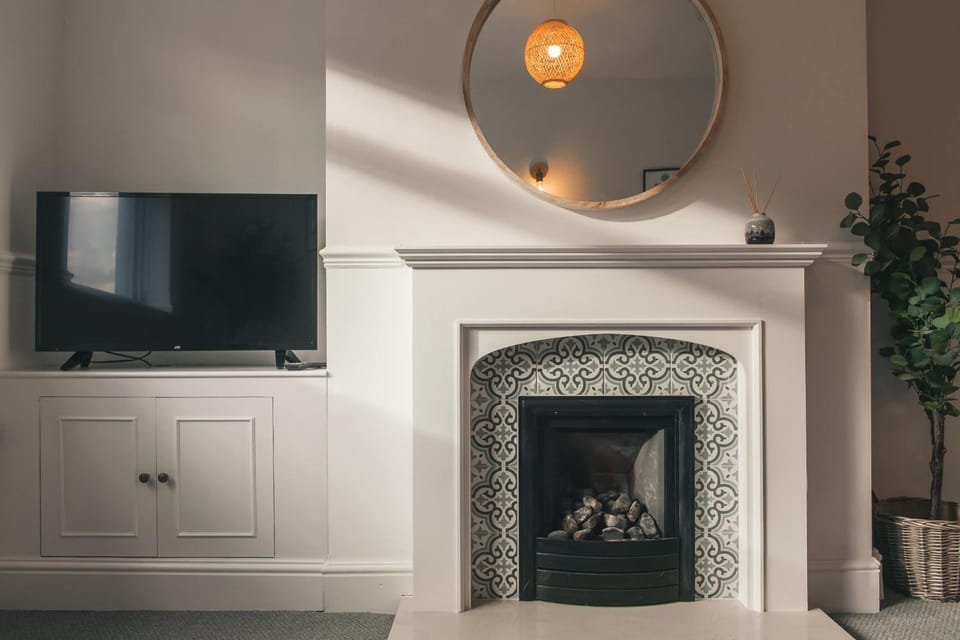 Modern 3 Bedroom Home in Central Rugby House in Rugby