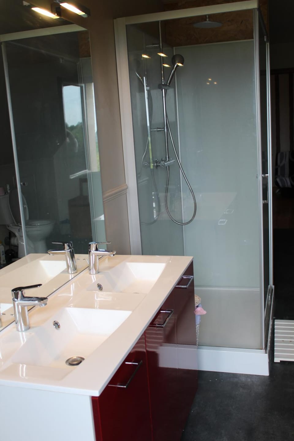 Shower, Toilet, Bathroom