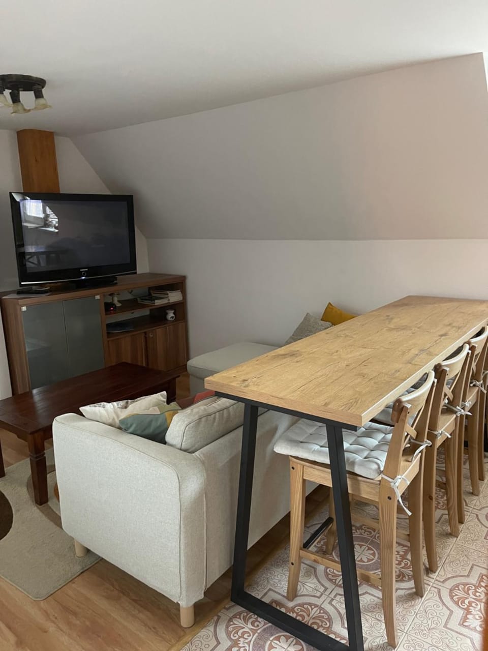 Communal lounge/ TV room, Kitchen or kitchenette, Living room, Dining area