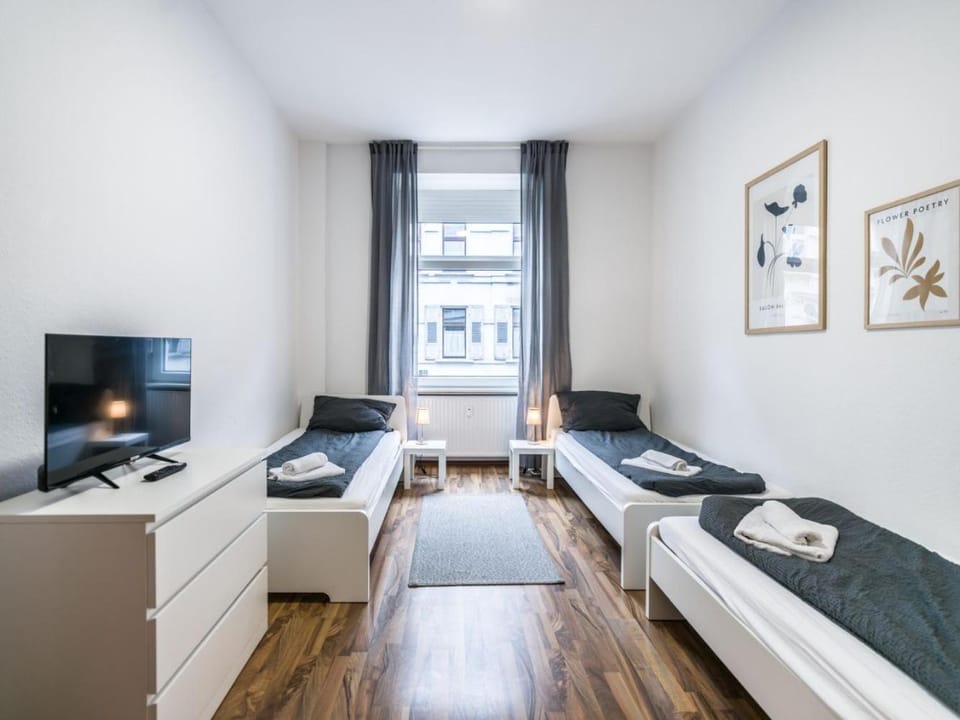 Bed, TV and multimedia