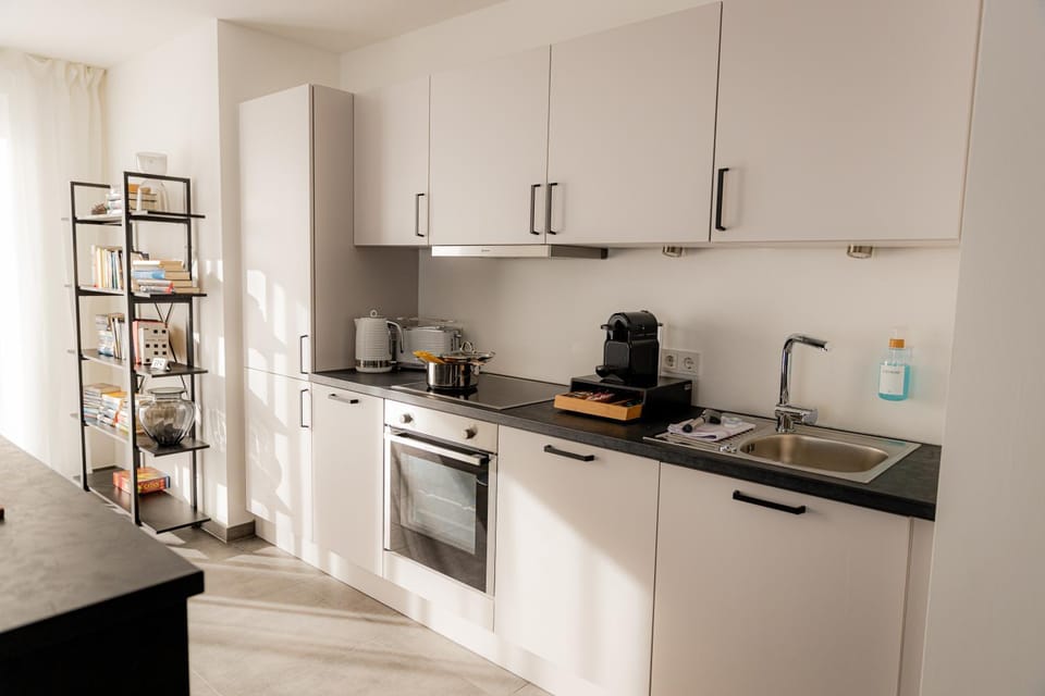 Coffee/tea facilities, Kitchen or kitchenette, dishwasher