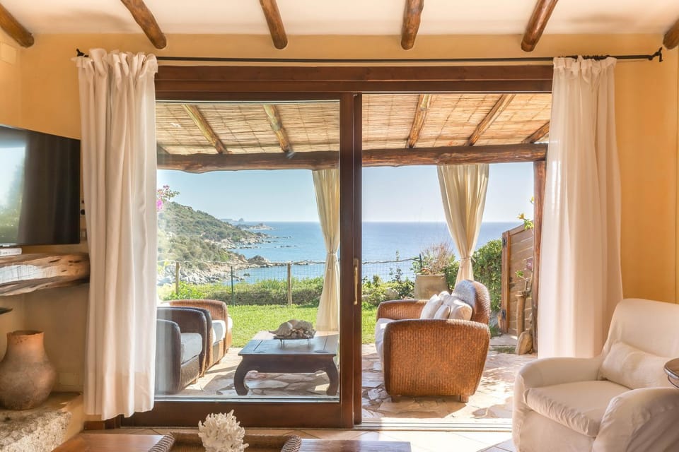 Living room, Sea view