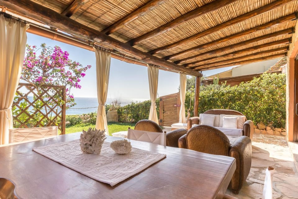 Patio, Garden, View (from property/room), Dining area, Garden view