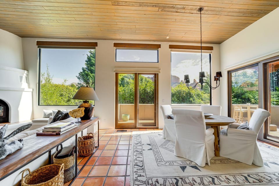 Red Rock Views: Uptown Sedona Home Near Trails! House in Sedona