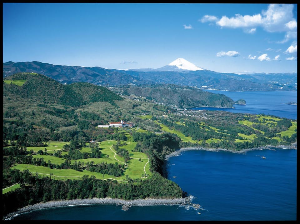 Property building, Natural landscape, Mountain view, Sea view