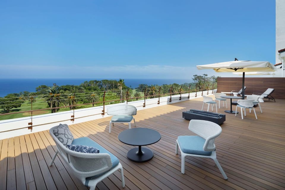 Natural landscape, Balcony/Terrace, Sea view
