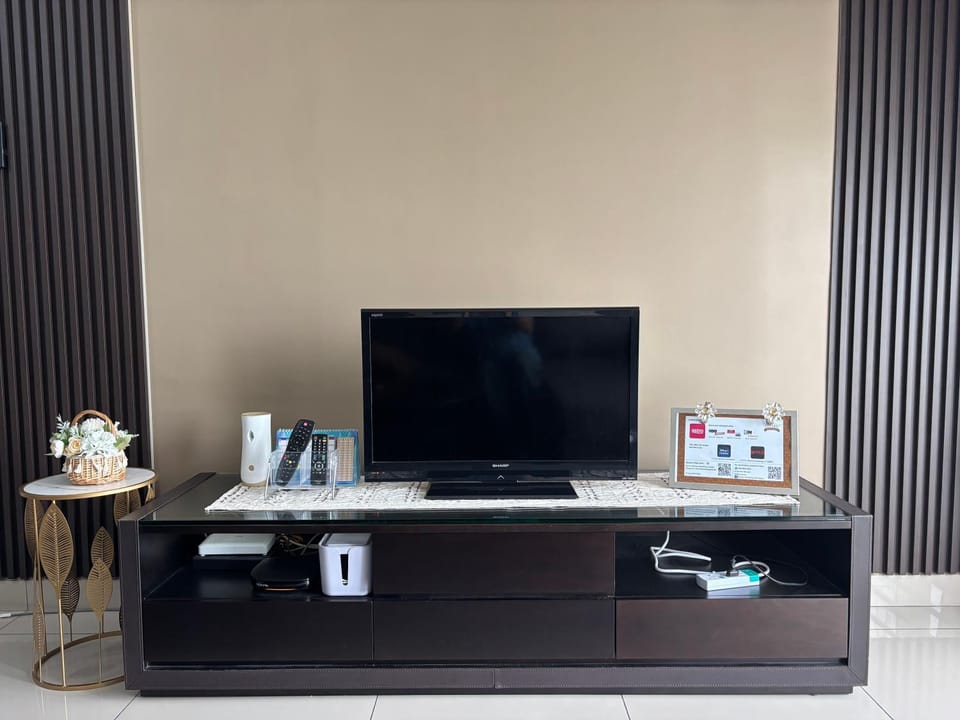 Living room, Entertainment