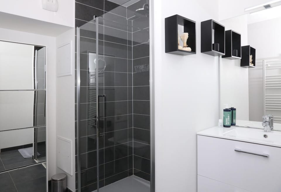 Casa Verde by La Boîte En Plus Apartment in Île-de-France