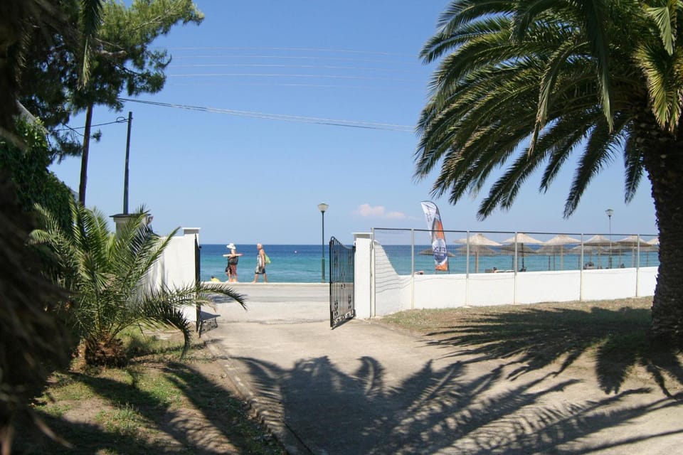 Facade/entrance, Facade/entrance, Beach, Windsurfing, Sea view