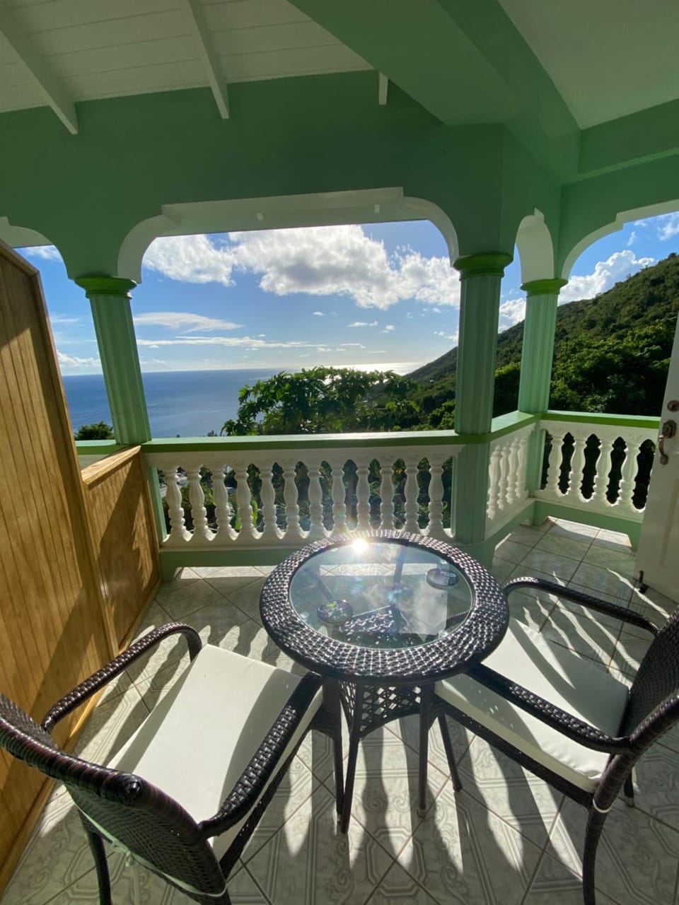 Natural landscape, Balcony/Terrace, Dining area, Sea view