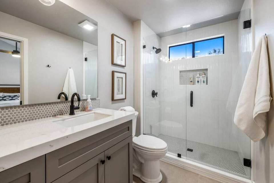 Beautiful Condo with Mountain & Sunset Views! House in Palm Desert