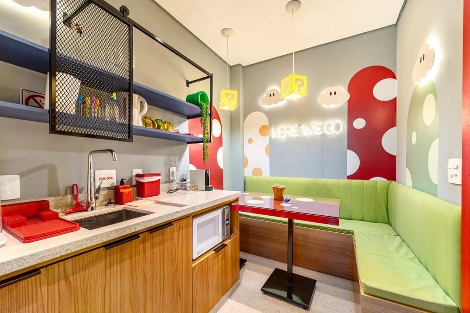 Kitchen or kitchenette, Decorative detail, Dining area, microwave