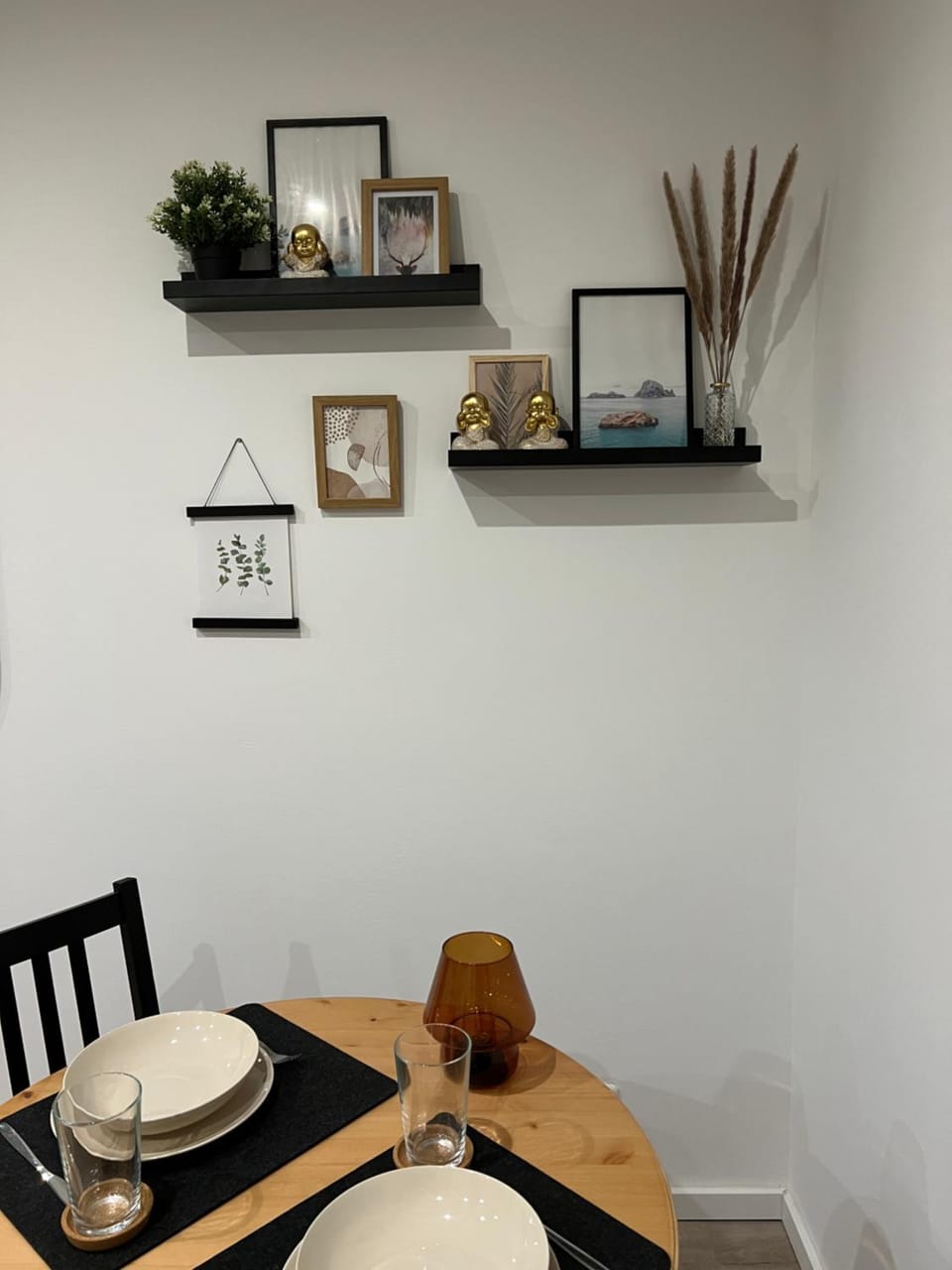Decorative detail, Dining area
