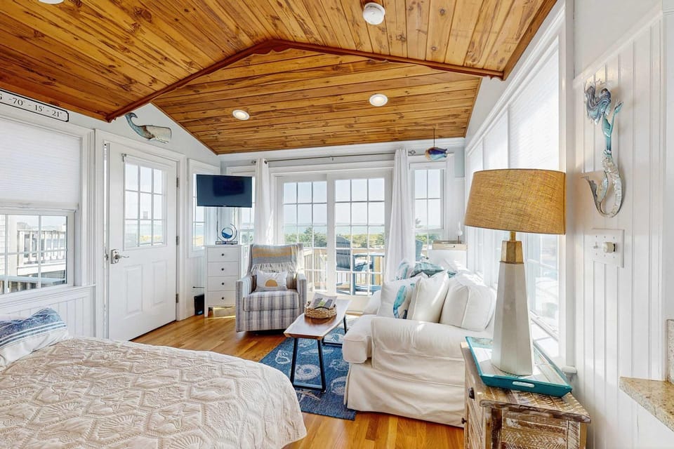 The Atlantic Apartment in West Yarmouth