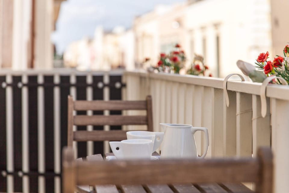 Coffee/tea facilities, Balcony/Terrace, Dining area