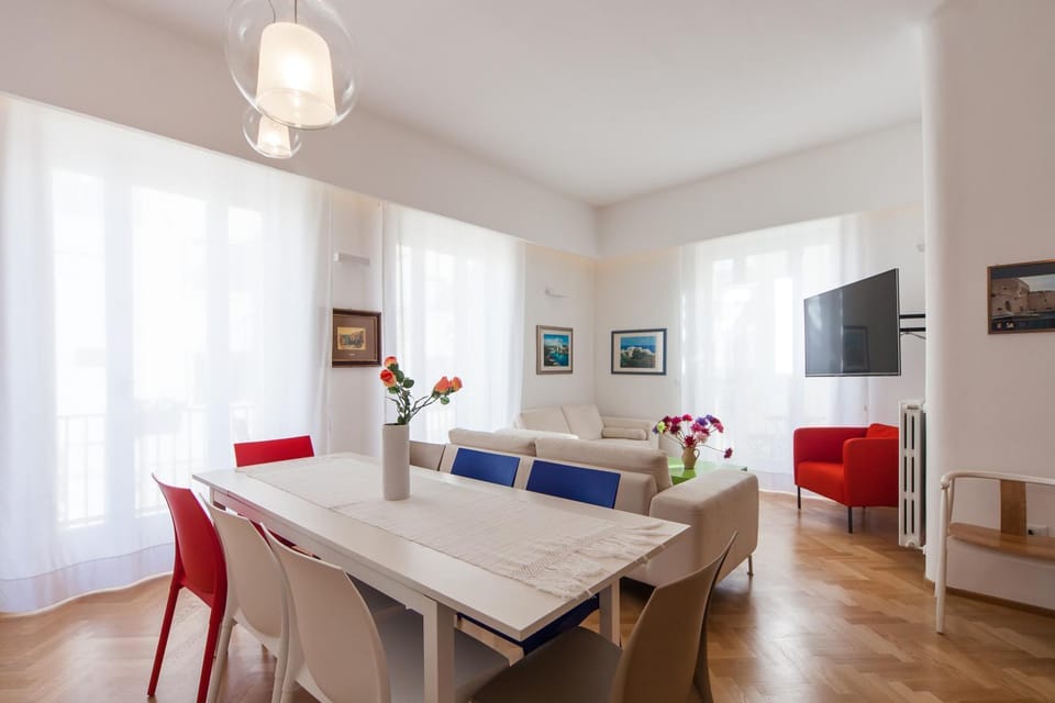 Property building, Living room, Seating area, Dining area