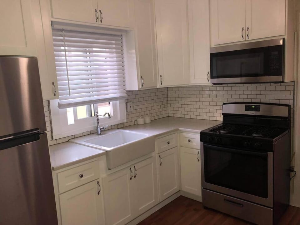 Cozy Couch Corner Shared Home Prime Locale Vacation rental in Echo Park