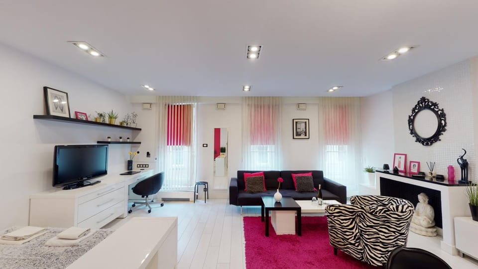 Pink Apartment Rydygiera 2A Tectum Apartments Apartment in Wroclaw