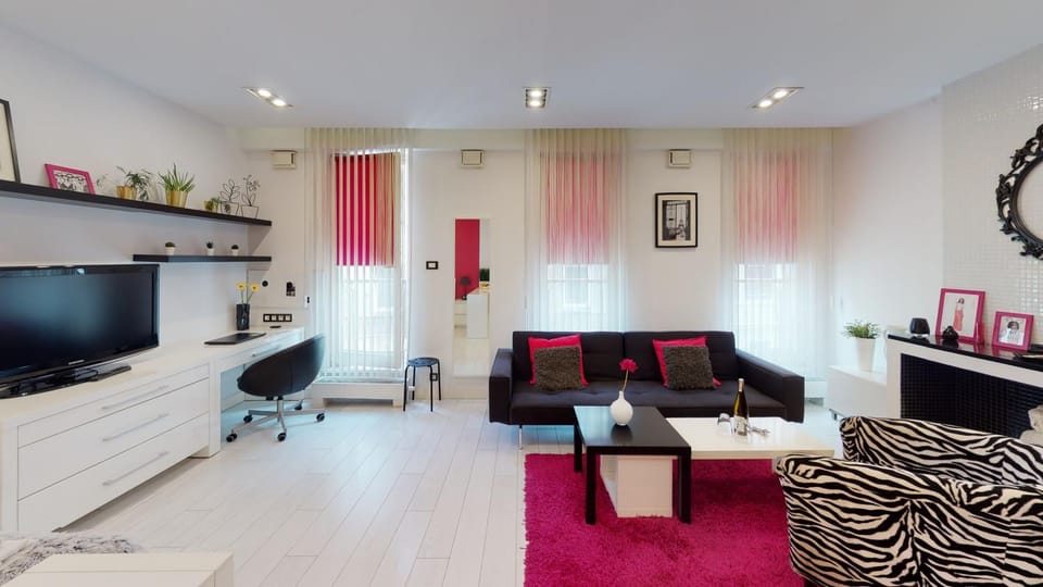 Pink Apartment Rydygiera 2A Tectum Apartments Apartment in Wroclaw