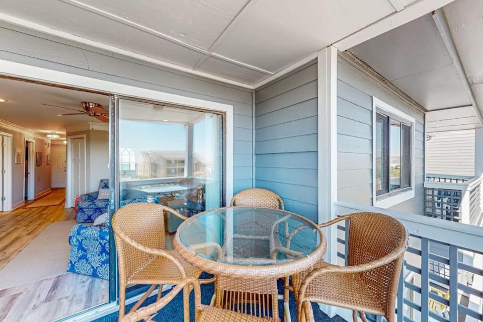 Hook Wine and Sinker Apartment in Surfside Beach