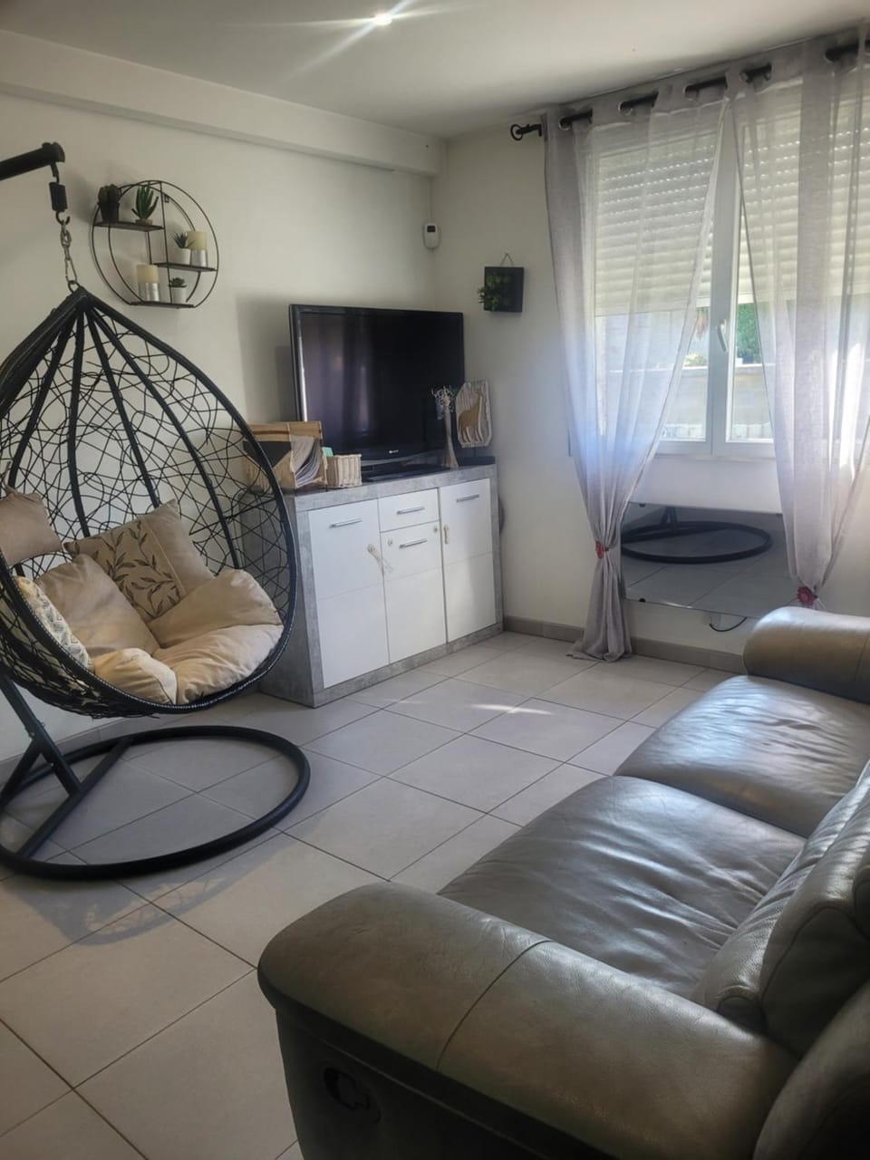 TV and multimedia, Living room, Seating area