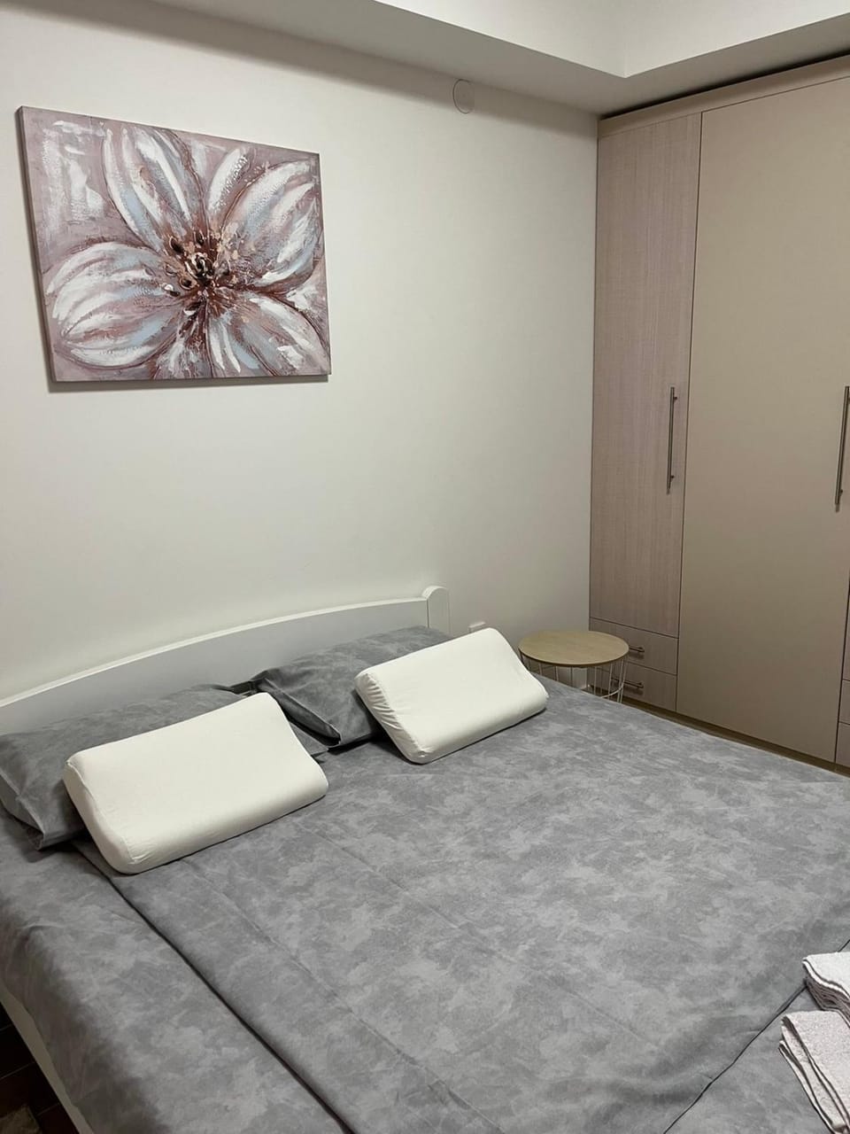 Bed, Photo of the whole room, Bedroom, towels, wardrobe