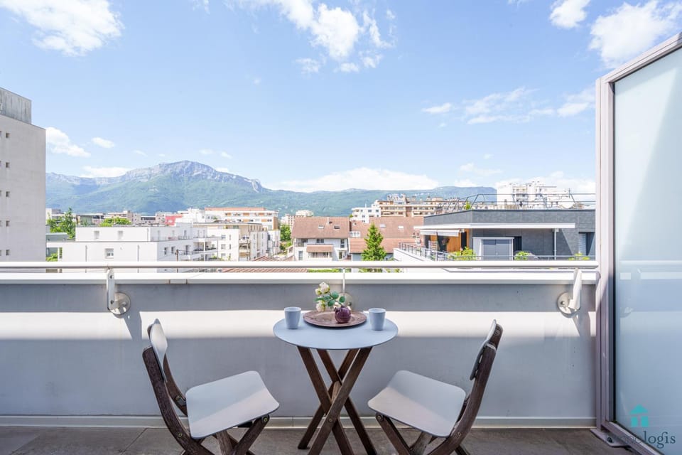 View (from property/room), Balcony/Terrace