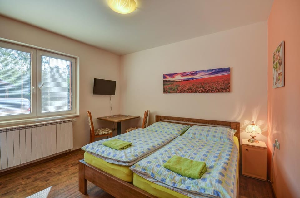 TV and multimedia, Coffee/tea facilities, Bedroom
