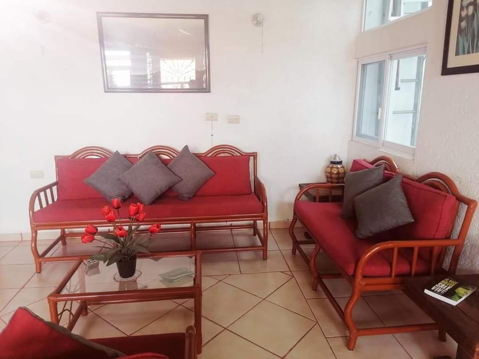 Casa Colibrí Ahuatepec Cuernavaca House in Cuernavaca