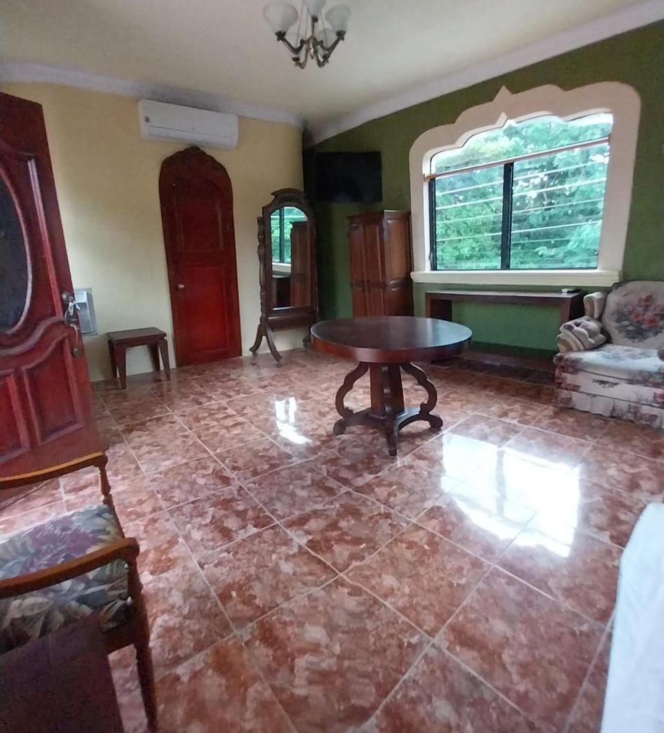 Hermosa casa cuatro recámaras independientes CA Villa in Merida
