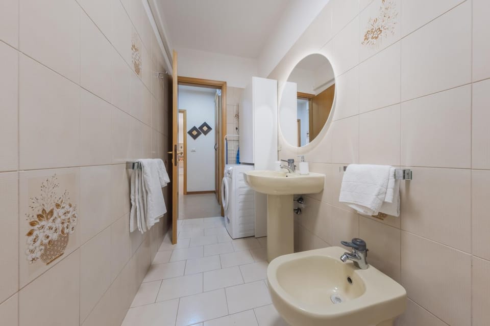 Ca' del Prete 728 - Venetian Home near Biennale Apartment in Lido di Venezia